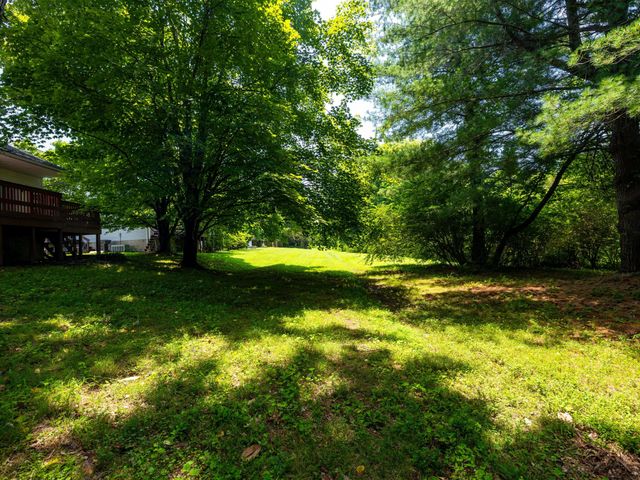 1215 Carriage Park Dr, Franklin, TN 37064