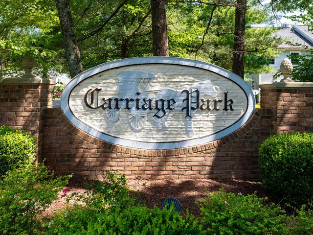 1215 Carriage Park Dr, Franklin, TN 37064
