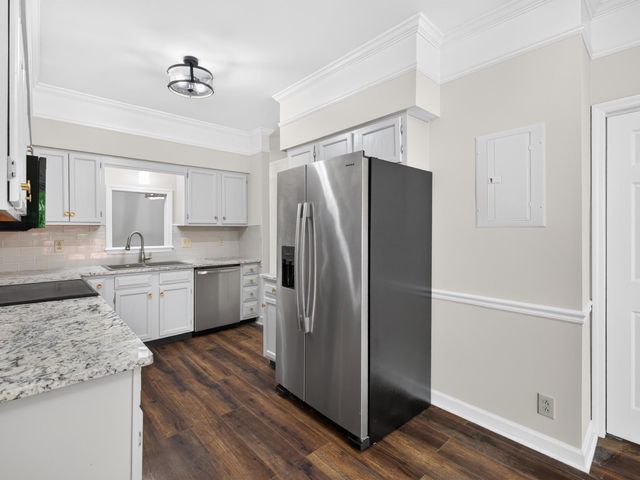 1215 Carriage Park Dr, Franklin, TN 37064