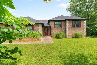 457 East War Horse Lane, Willard, MO 65781