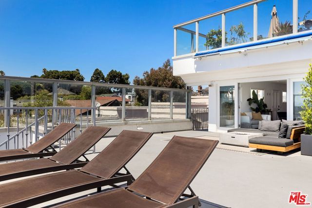 2431 3rd Street 7, Santa Monica, CA 90405