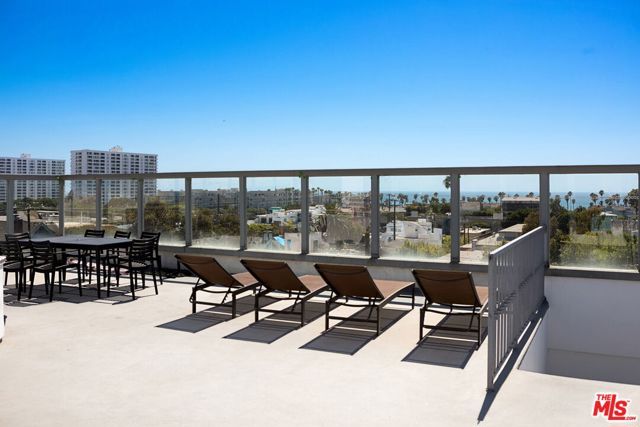 2431 3rd Street 7, Santa Monica, CA 90405