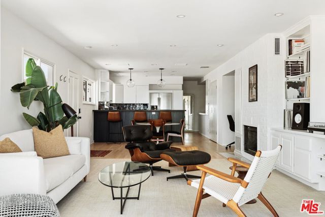2431 3rd Street 7, Santa Monica, CA 90405