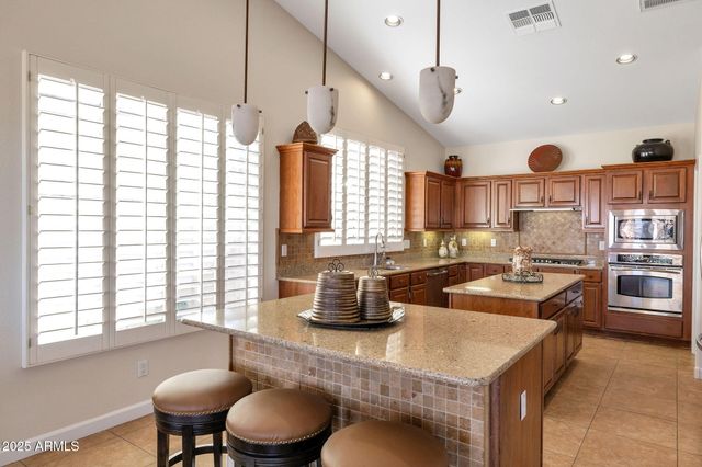 16090 W PICCADILLY Road, Goodyear, AZ 85395