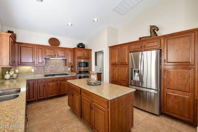 16090 W PICCADILLY Road, Goodyear, AZ 85395