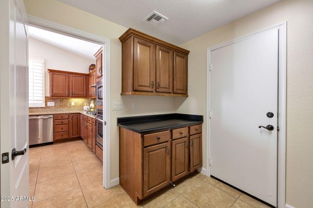 16090 W PICCADILLY Road, Goodyear, AZ 85395