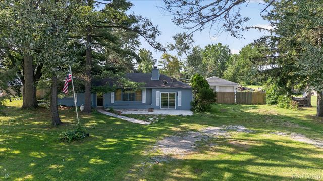 24625 Brest, Taylor, MI 48180