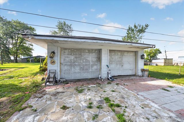 24625 Brest, Taylor, MI 48180