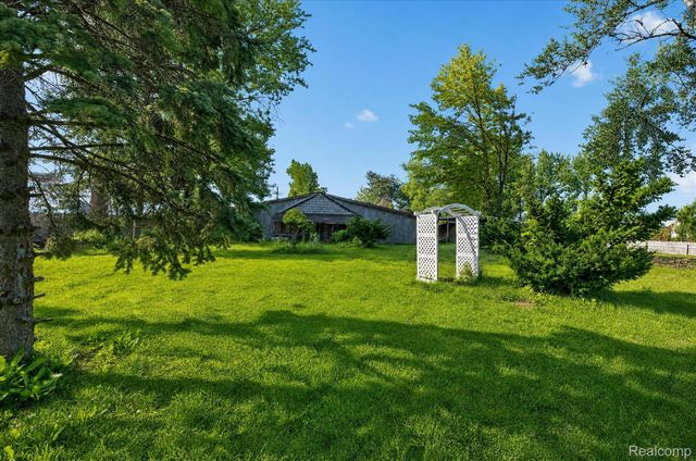 24625 Brest, Taylor, MI 48180
