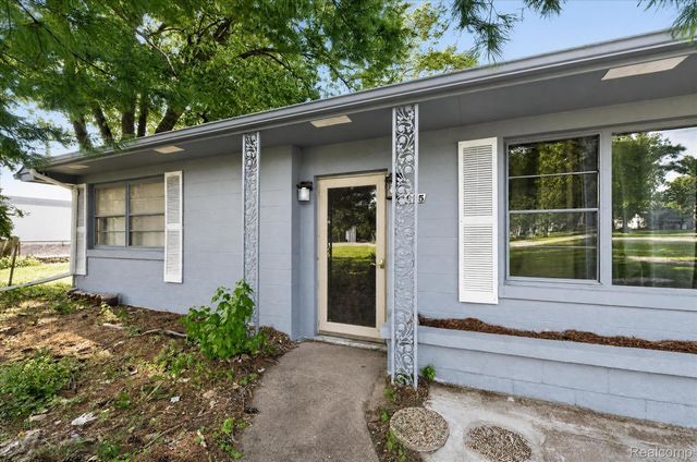 24625 Brest, Taylor, MI 48180
