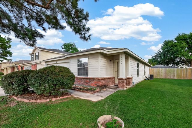 19119 Yaupon Ranch Drive, Cypress, TX 77433