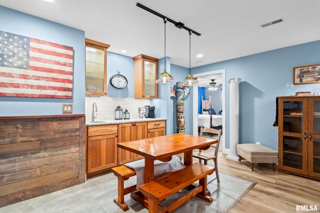 3410 Telford Drive, Springfield, IL 62711