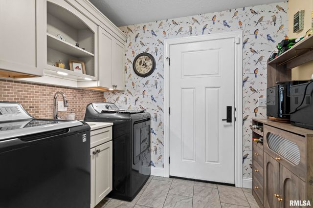 3410 Telford Drive, Springfield, IL 62711