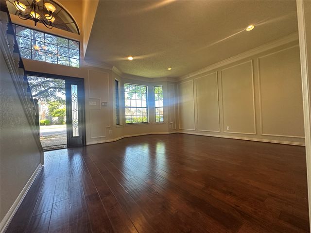 4342 Timberglen Road, Dallas, TX 75287