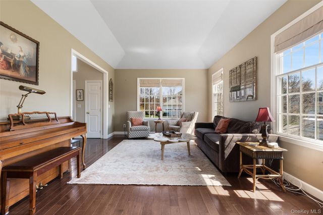 6 Bassett Court, Baldwin Place, NY 10505