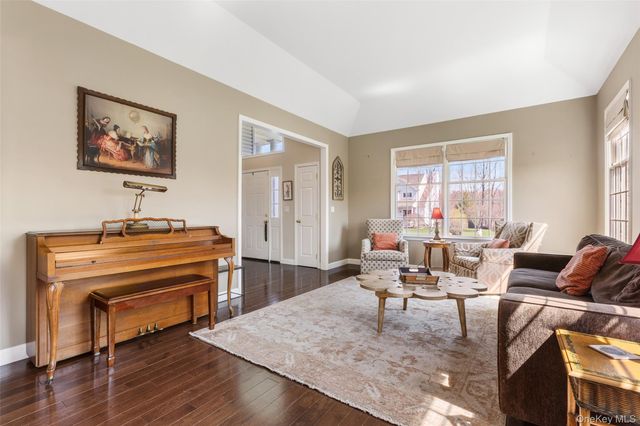 6 Bassett Court, Baldwin Place, NY 10505