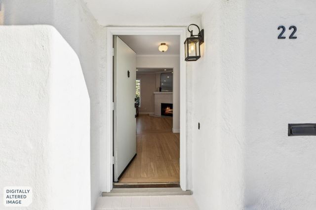 22 De Sabla Road, San Mateo, CA 94402