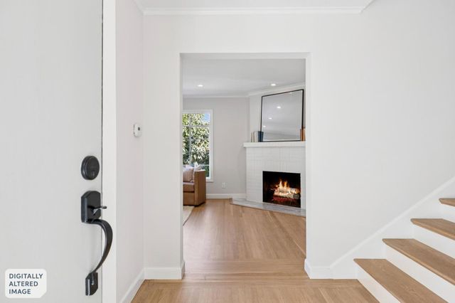 22 De Sabla Road, San Mateo, CA 94402