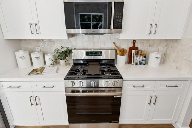 22 De Sabla Road, San Mateo, CA 94402