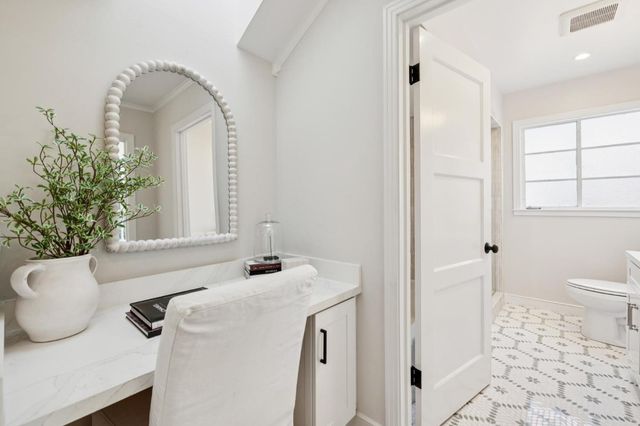 22 De Sabla Road, San Mateo, CA 94402