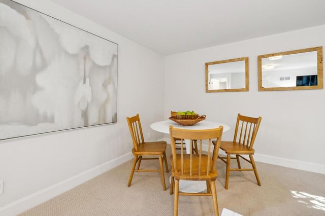 22 De Sabla Road, San Mateo, CA 94402