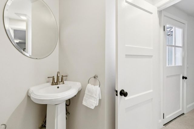 22 De Sabla Road, San Mateo, CA 94402