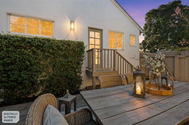 22 De Sabla Road, San Mateo, CA 94402
