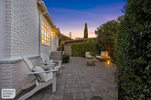 22 De Sabla Road, San Mateo, CA 94402