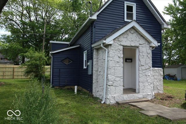 1732 Noble Street, Anderson, IN 46016