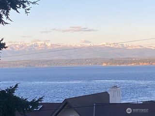 4957 Scurlock Road, Freeland, WA 98249