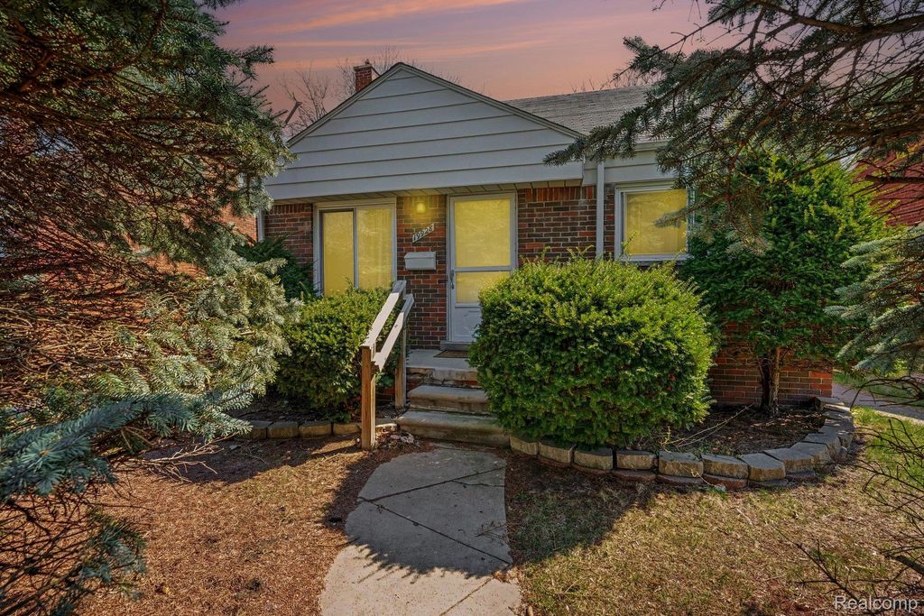 19928 Pierson Street, Detroit, MI 48219