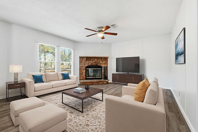 482 E Roberts Road, Defuniak Springs, FL 32433