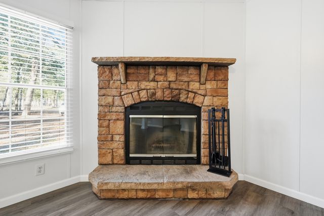 482 E Roberts Road, Defuniak Springs, FL 32433