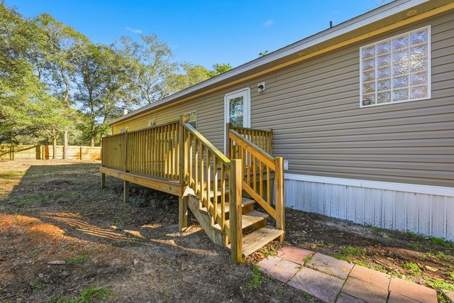 482 E Roberts Road, Defuniak Springs, FL 32433