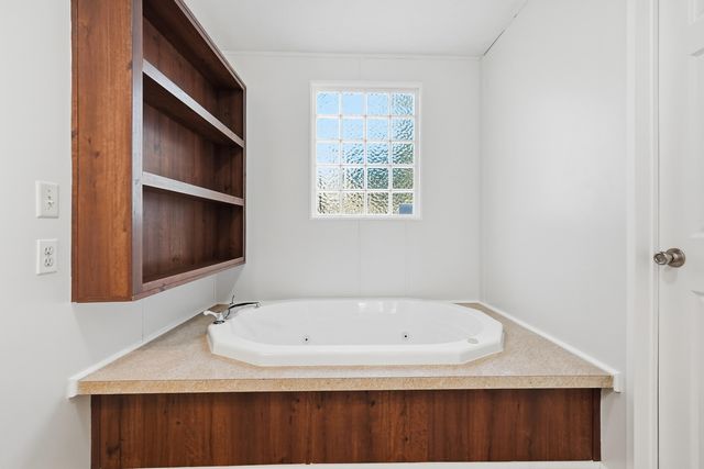 482 E Roberts Road, Defuniak Springs, FL 32433