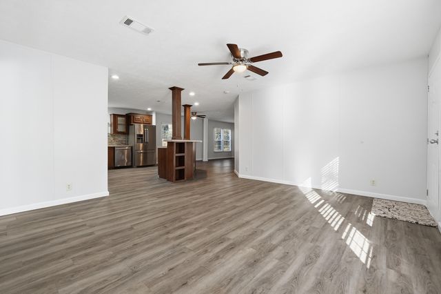 482 E Roberts Road, Defuniak Springs, FL 32433