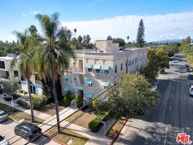 859 N June Street, Los Angeles, CA 90038