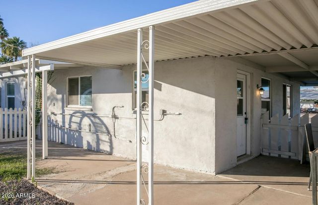 2205 W Cambridge Avenue, Phoenix, AZ 85009