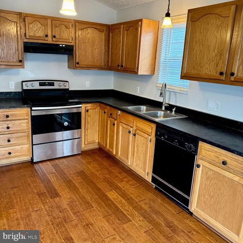 4000 5TH ST, North Beach, MD 20714