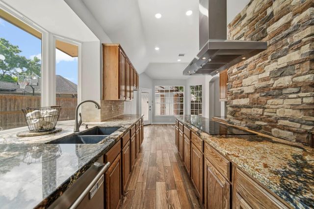 6714 Morningside Drive, Sugar Land, TX 77479