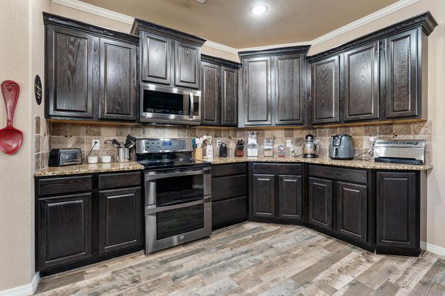 8300 SHREVEPORT Drive, Amarillo, TX 79118