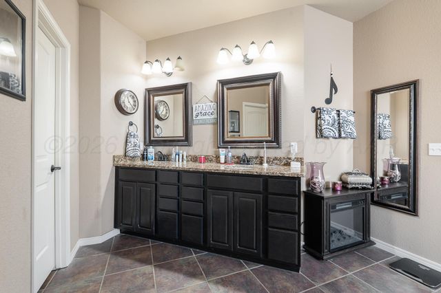 8300 SHREVEPORT Drive, Amarillo, TX 79118