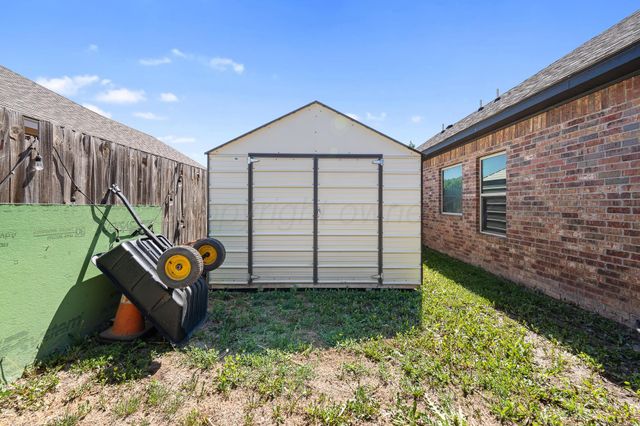 8300 SHREVEPORT Drive, Amarillo, TX 79118