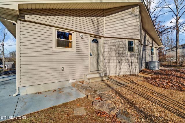 119 Eagle Lane, Crossville, TN 38558