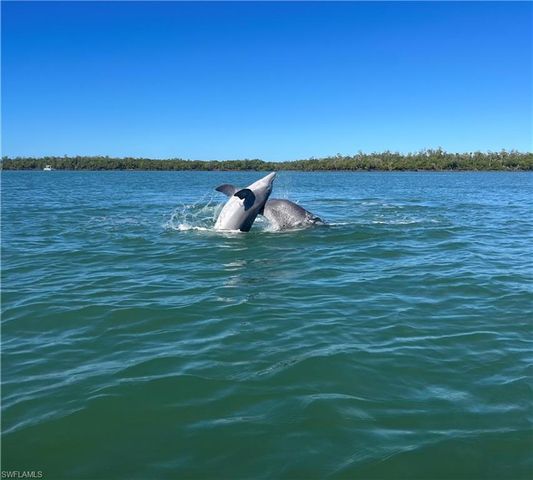 107 W Hilo ST, Naples, FL 34113