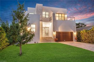 107 W Hilo ST, Naples, FL 34113