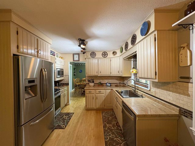 51 Logwood Circle, Essex, VT 05452