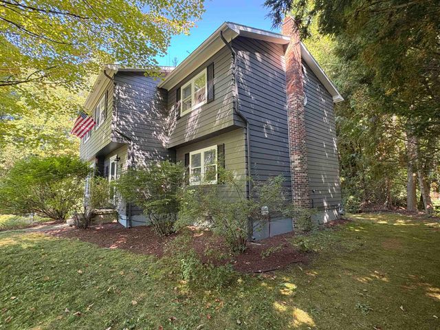 51 Logwood Circle, Essex, VT 05452