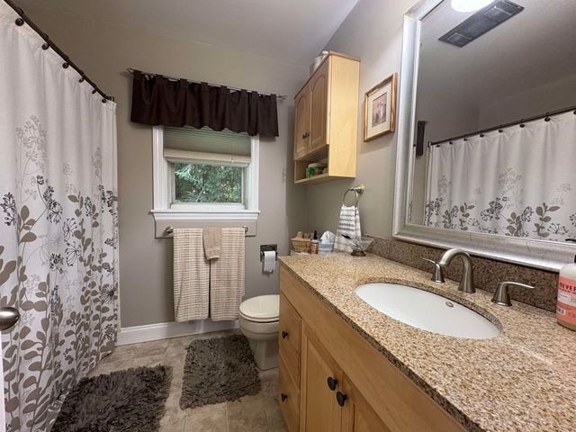 51 Logwood Circle, Essex, VT 05452