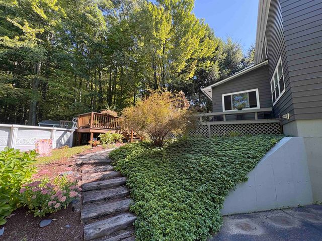 51 Logwood Circle, Essex, VT 05452